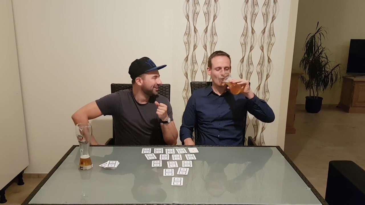 Trinkspiele Deluxe #17 Sauf die Pyramide weg (Busfahren)
