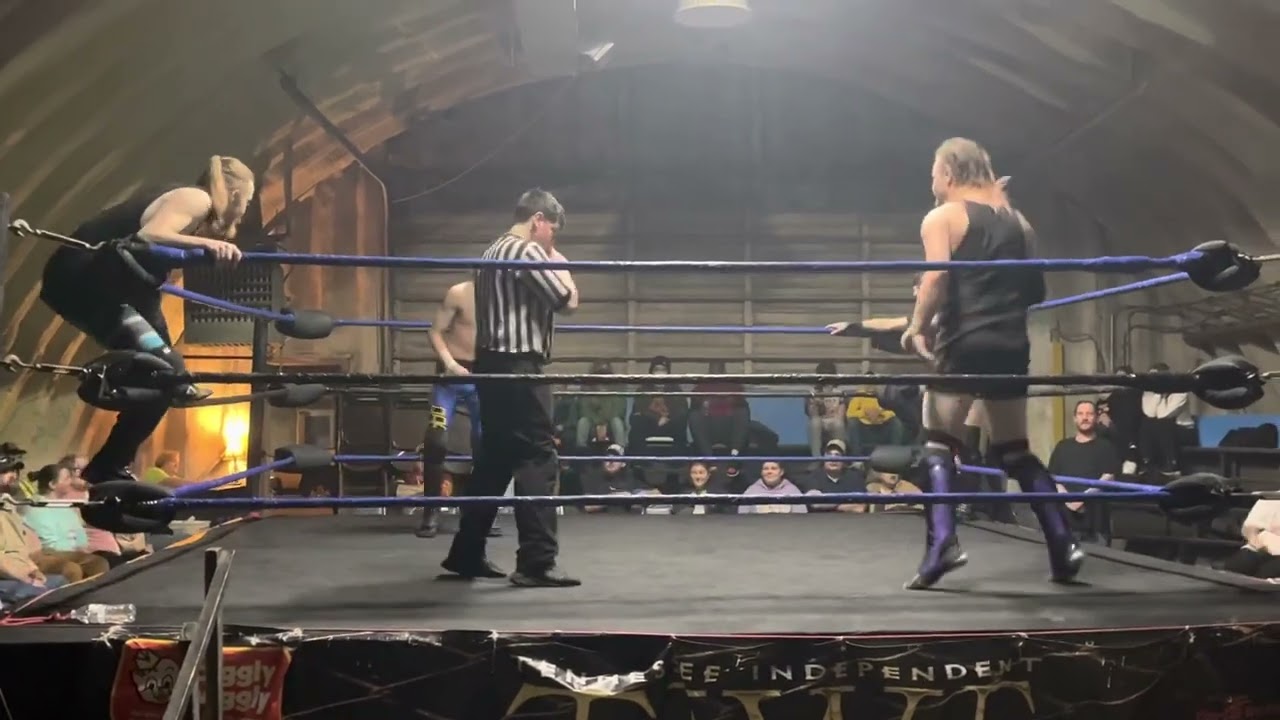 12/31/22.  TIWF  Jordan Taylor & Peyton McAllister vs Charlie Kingston & DIo￼