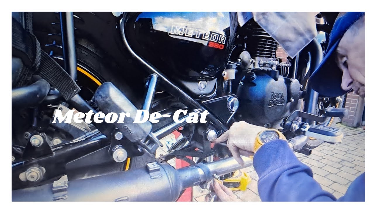 Установка трубы De-Cat Pipe Royal Enfield Meteor Black Widow, часть 1 ~#royalenfieldbikes