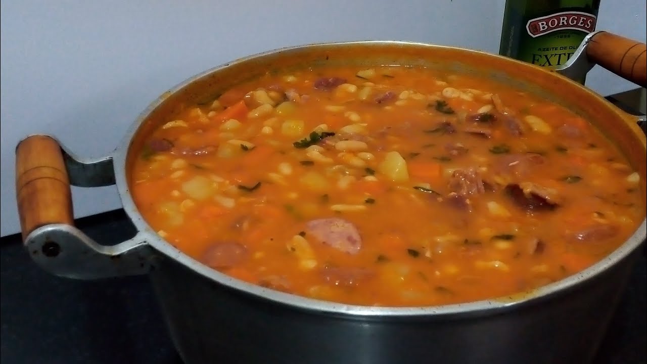 MOCOTÓ COM FEIJÂO BRANCO