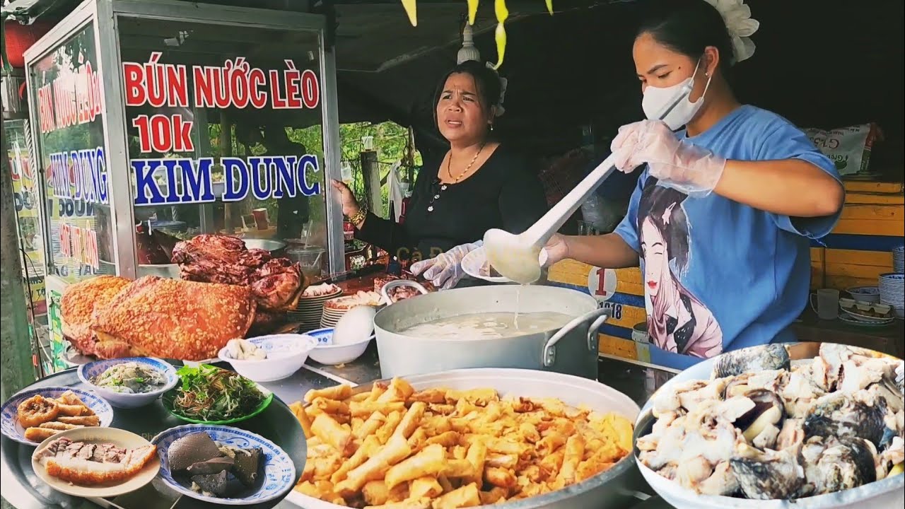 Bún Nước Lèo Gì Mà Bán Ngày Chủ Nhật Cả 100 kí Bún Khủng Quá Chỉ 10k Ăn Kèm Thêm Heo Quay
