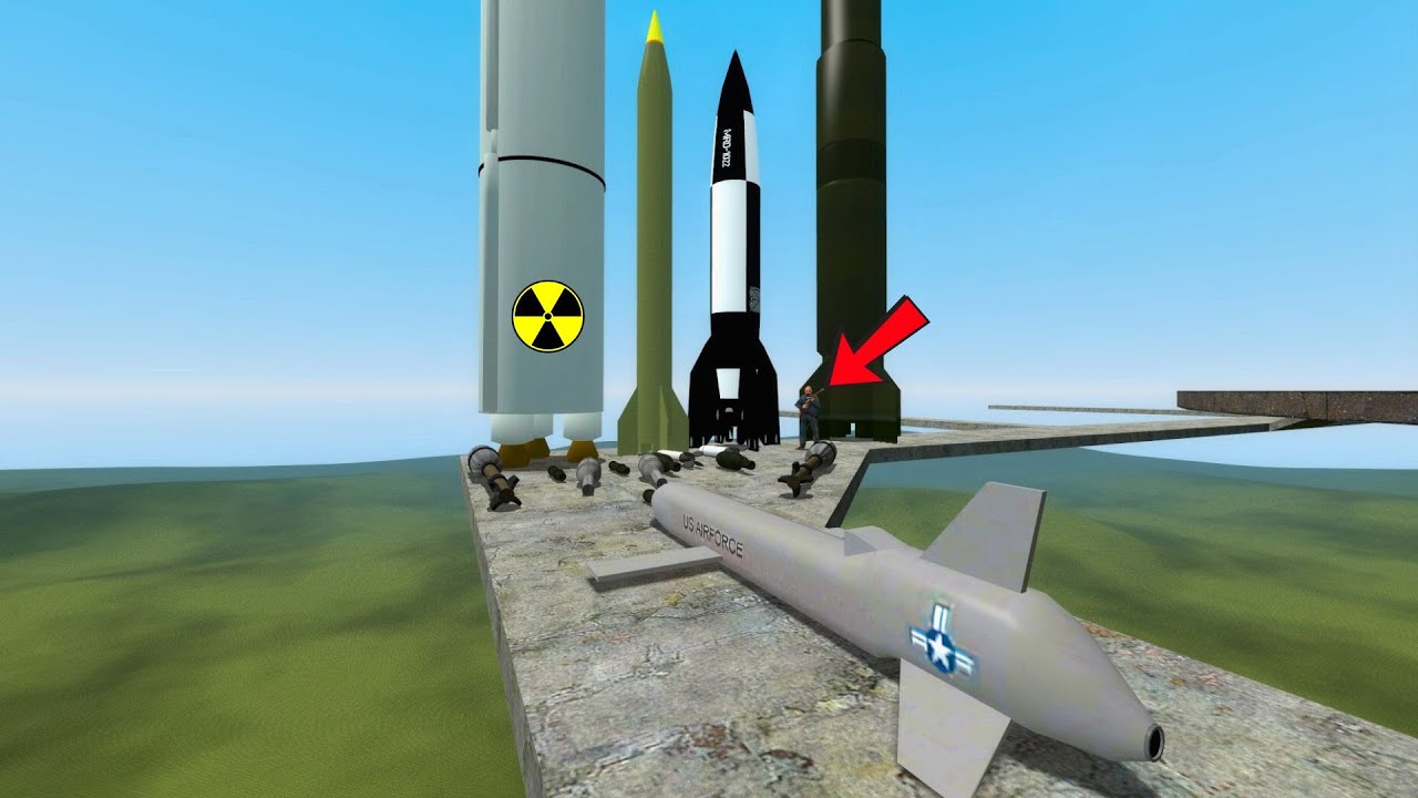 Explosions of nuclear and atomic bombs throw them from the highest height in GMod ☠️- Garry's Mod