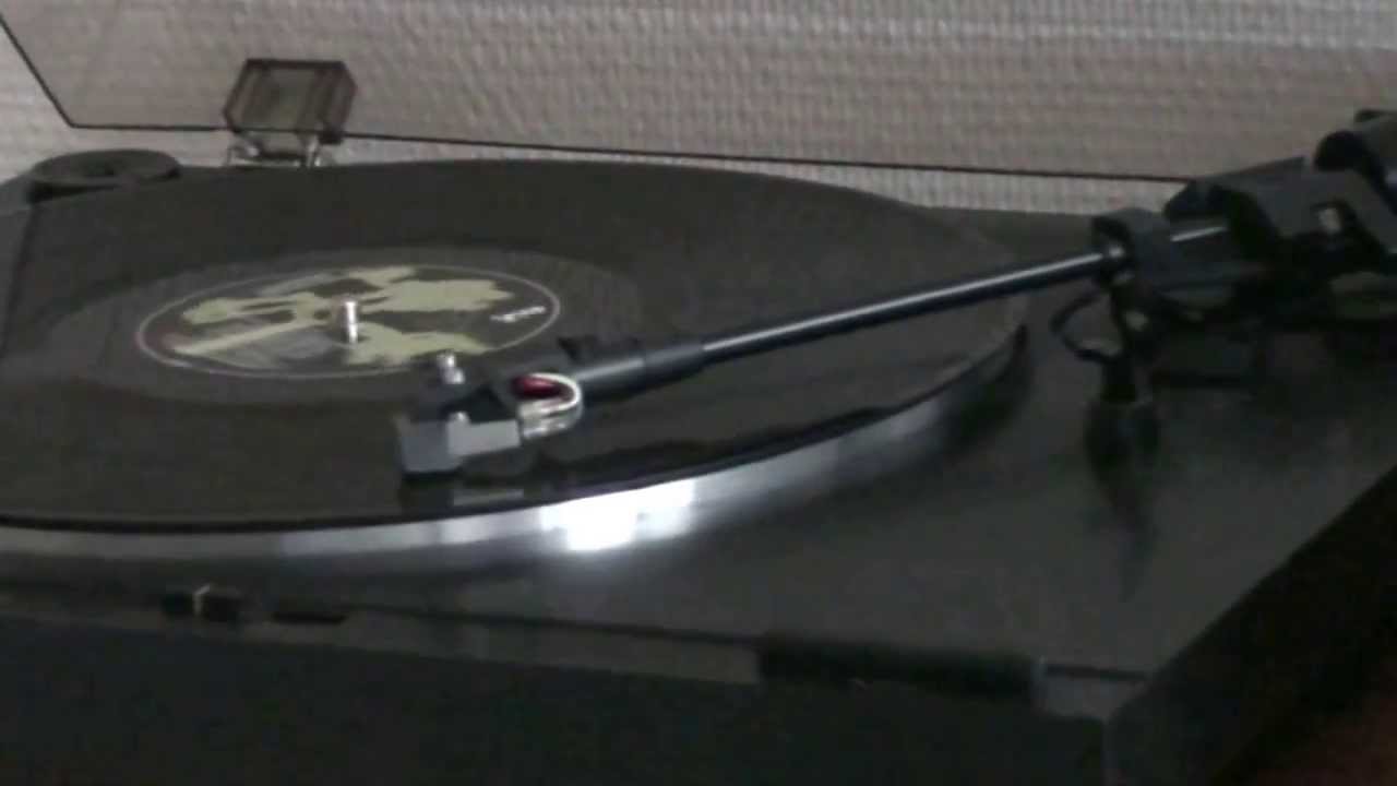 PIONEER PL-223 TURNTABLE & ONKYO TX-2000