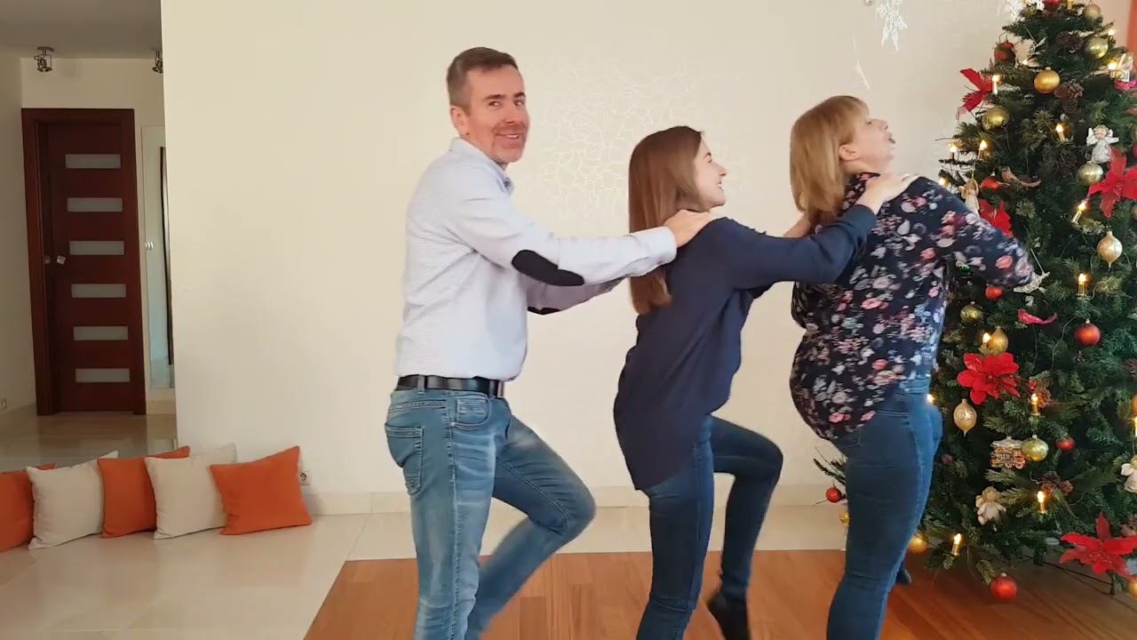 Pociągiem do Babci i Dziadka - sł. i muz. Monika i Artur Szwejda