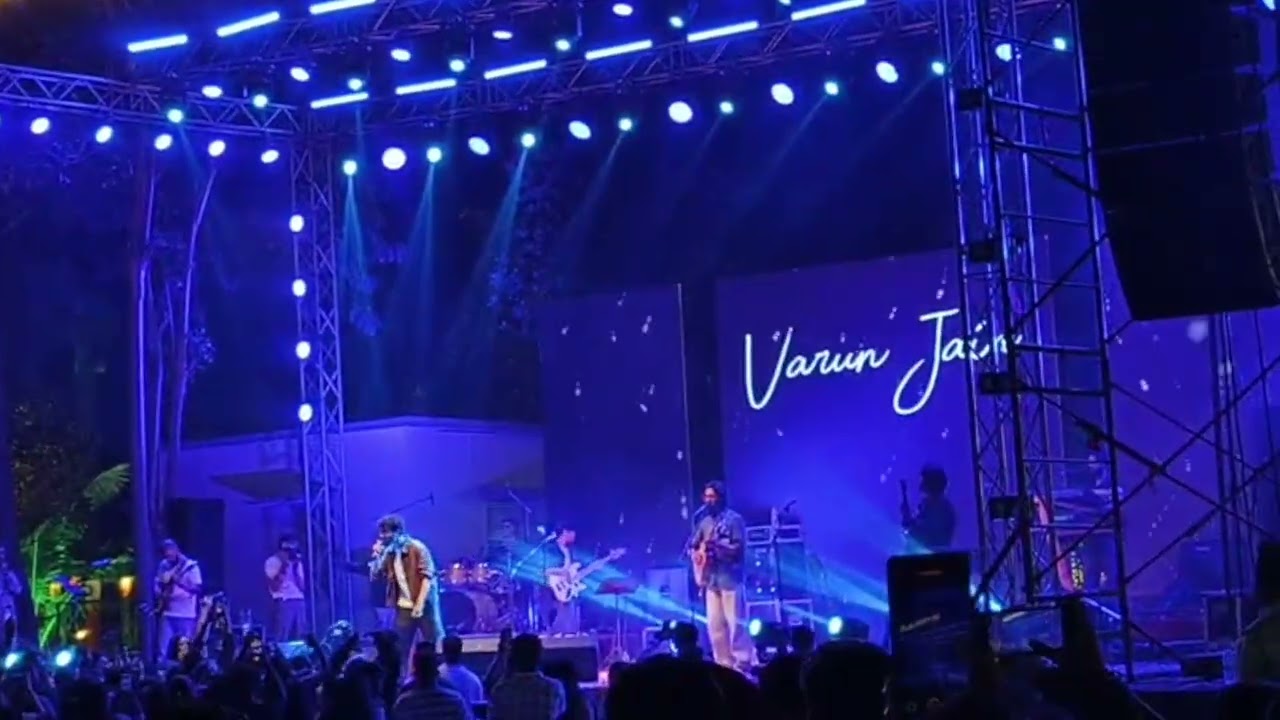 ￼ Stage Performance 🤘🔥 #varunjain #stageshow #youtube #shorts  