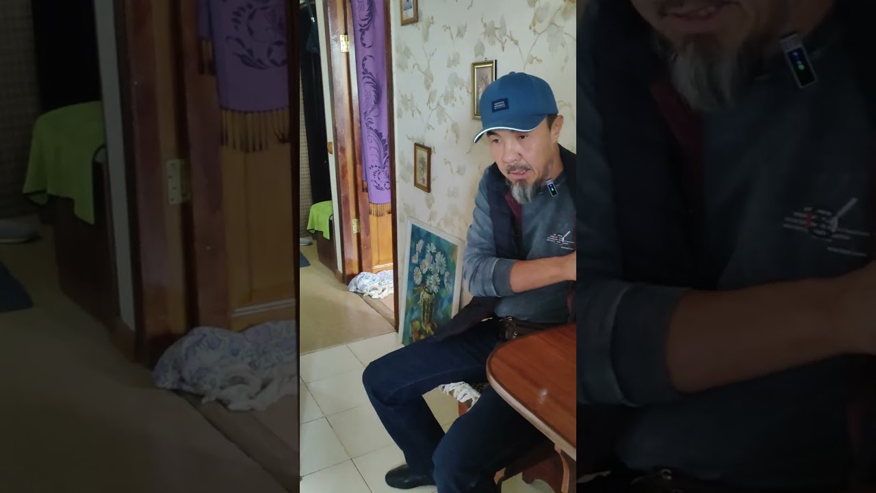 Кухонный попрошайка.