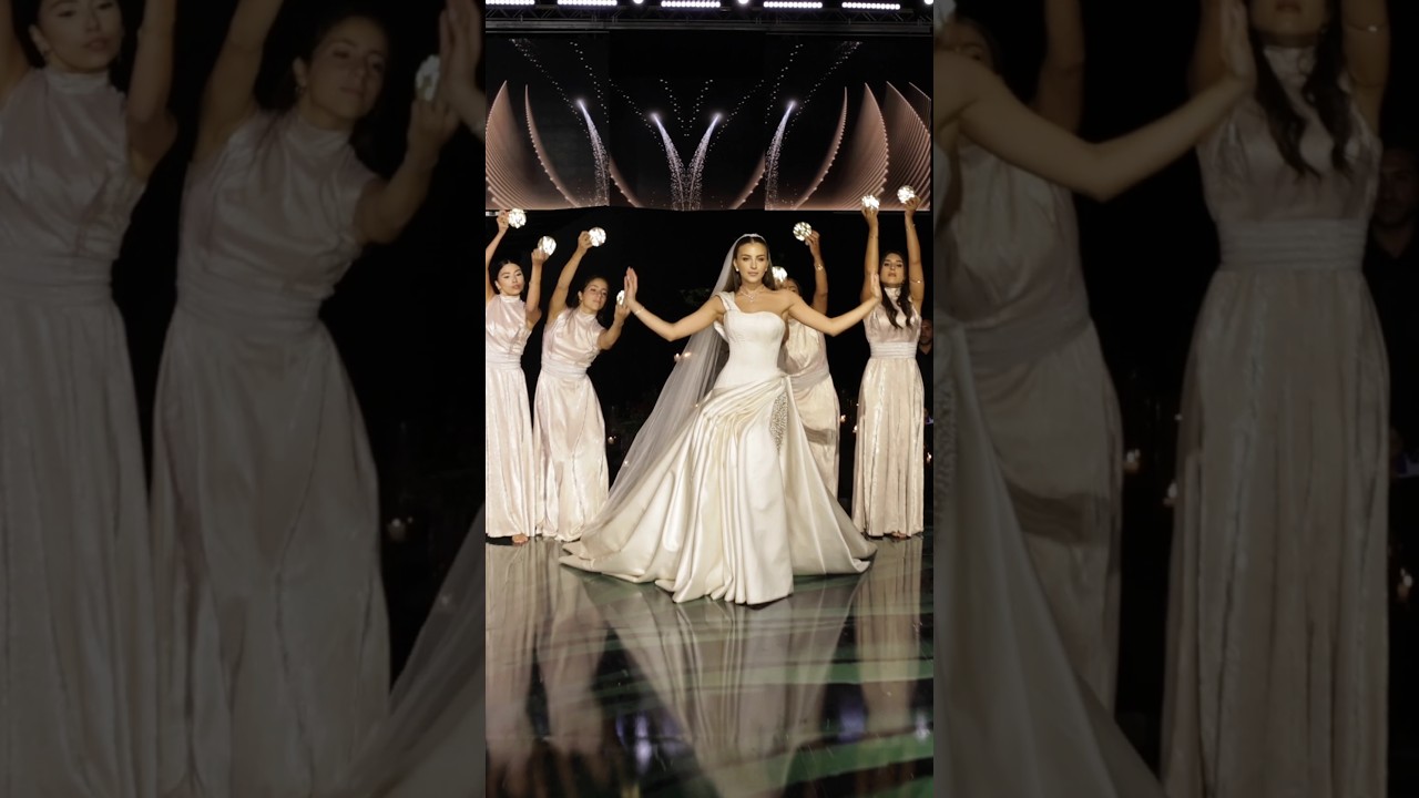 When the bride is a Mayyas dancer... expect an entrance that's more like a showstopping performance✨