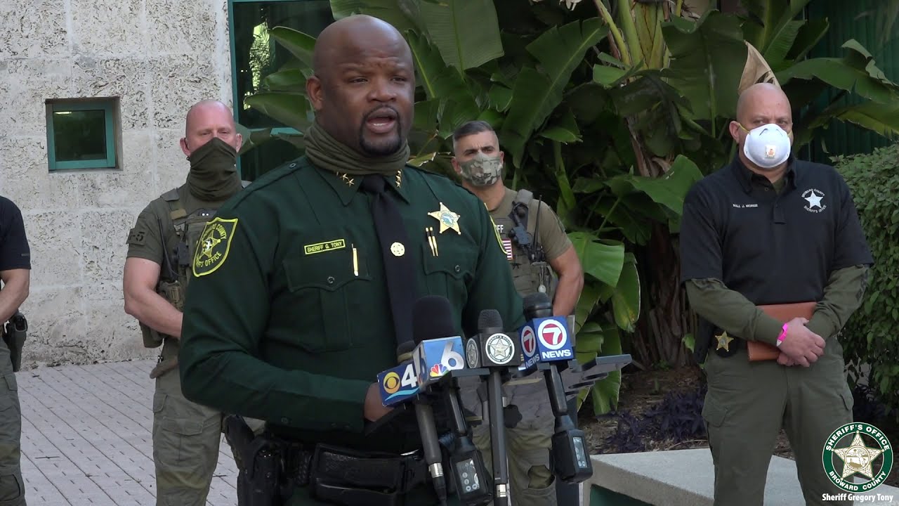 BSO Captures Pair of Violent Escaped Prisoners from Tennessee