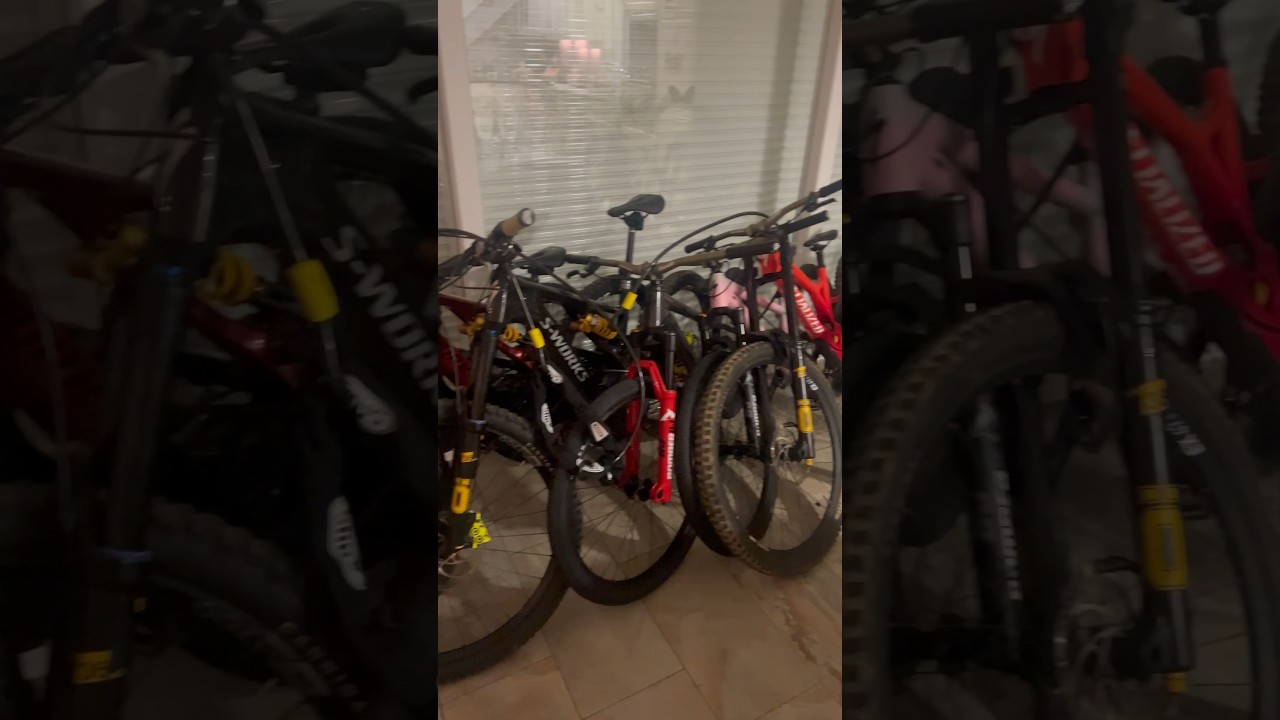 How many Specialized bikes can you spot?👀🤷🏼&zwj;♂️😅 #iamspecialized #safetyfirst #loveit #bikes