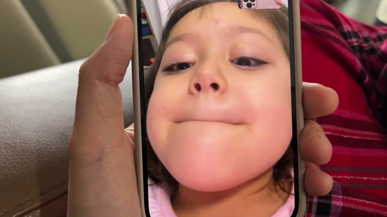 Vlog 2054 ll JADE VỀ VIỆT NAM NÓI TIẾNG VIỆT CƯỜI MUỐN BANH NÓC LUÔN ÔNG BÀ CÔ CHÚ
