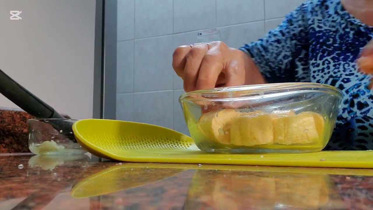 Prepara estos deliciosos patacones.