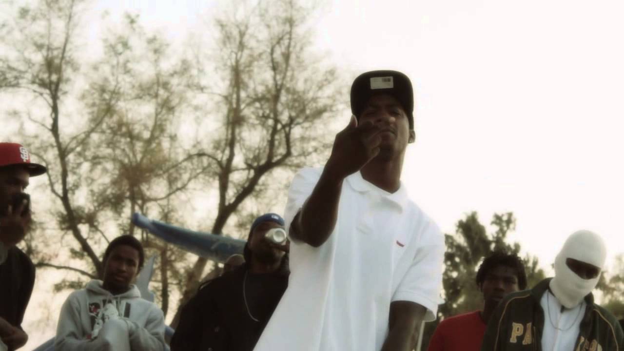Young Loccn (Extra) Featuring Bo Cuzzin