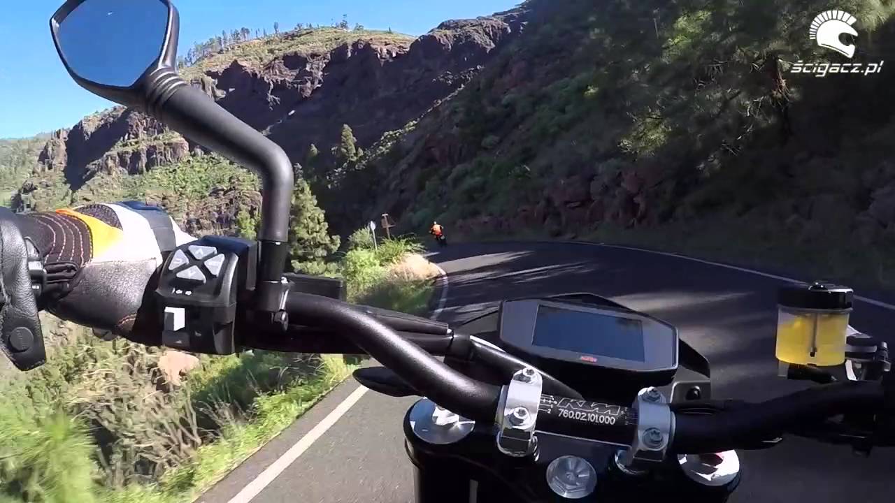 KTM 690 Duke 2016 na trasie