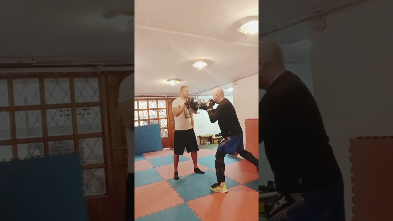 Ponkesztyű edz&eacute;s Militans MMA Kemecsei B&aacute;lint