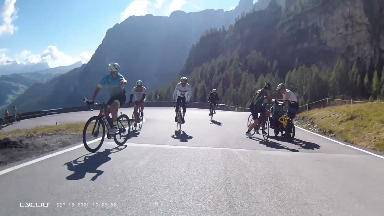 Reactions to a Brompton in the mountains - Sellaronda Bike Day September 2021