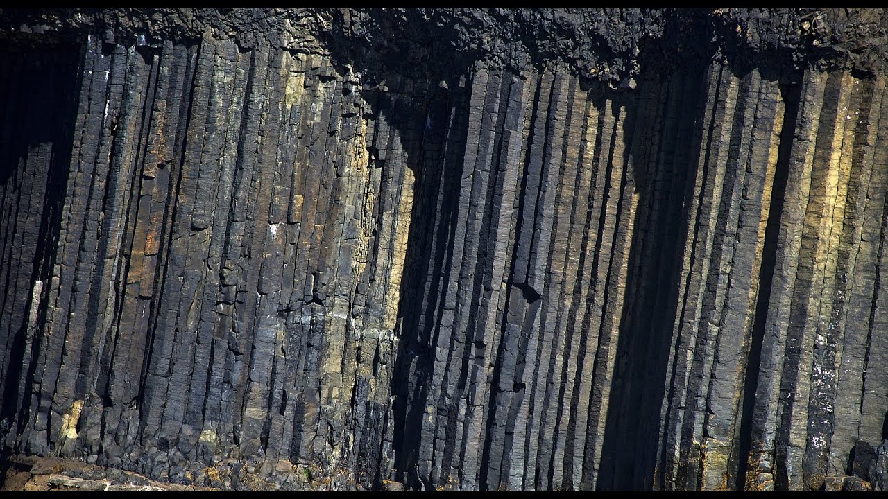 Basalto - Rochas Magmáticas - Rochas e Minerais