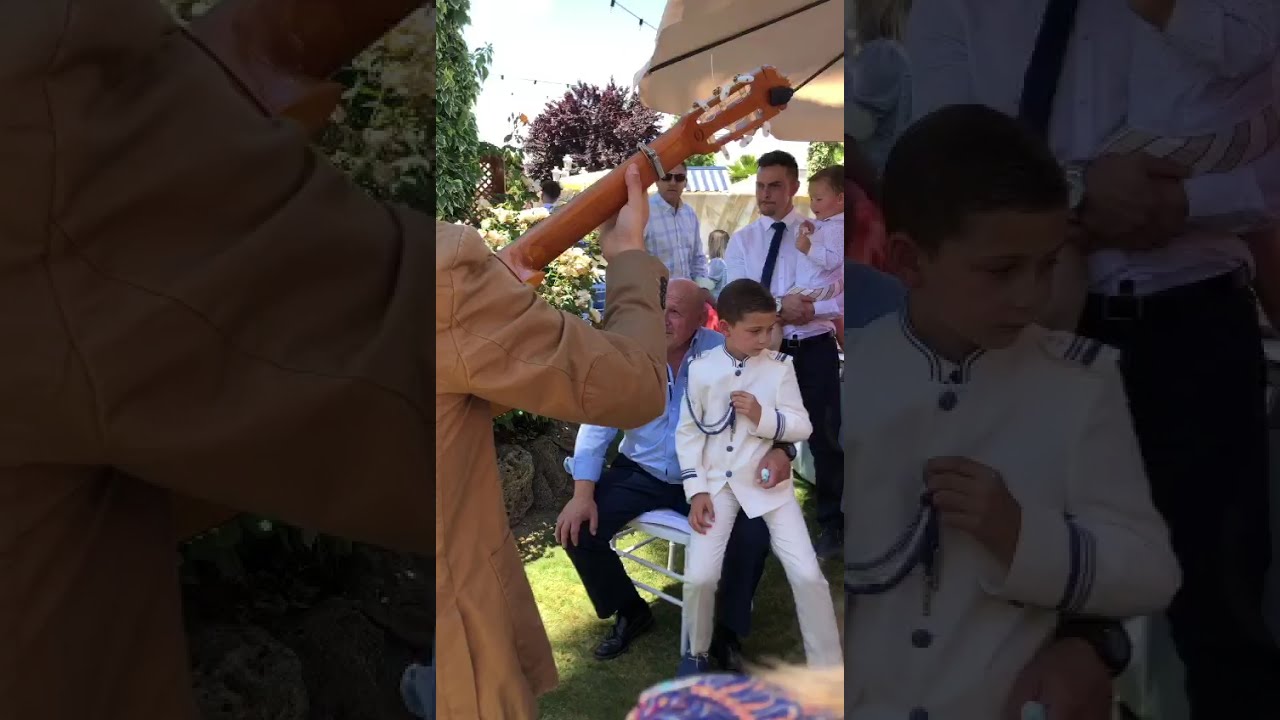 Cantando al abuelo en primera Comunión de Iker en Lucena - Fran Martinez