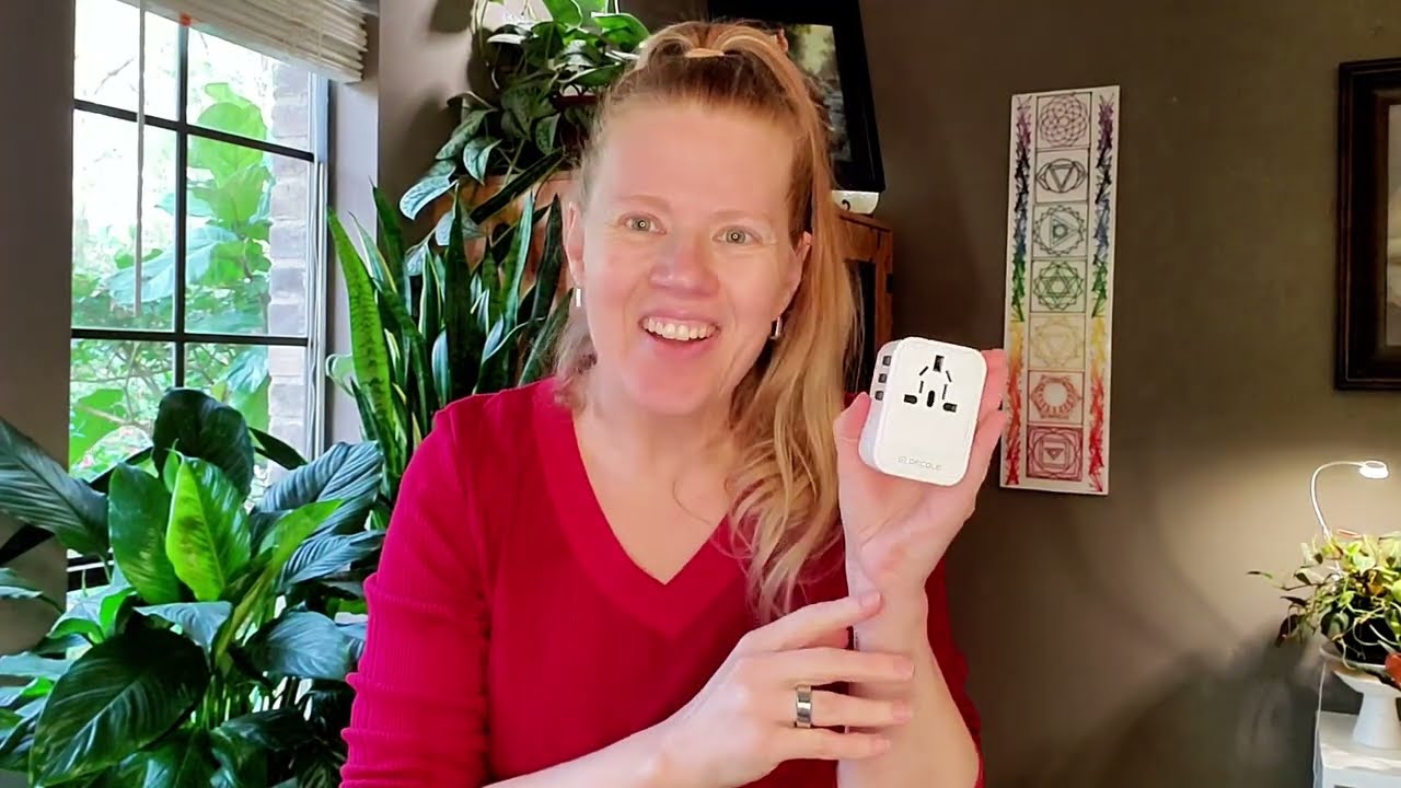One Adapter for Every Country? decqle Universal Travel Adapter Review