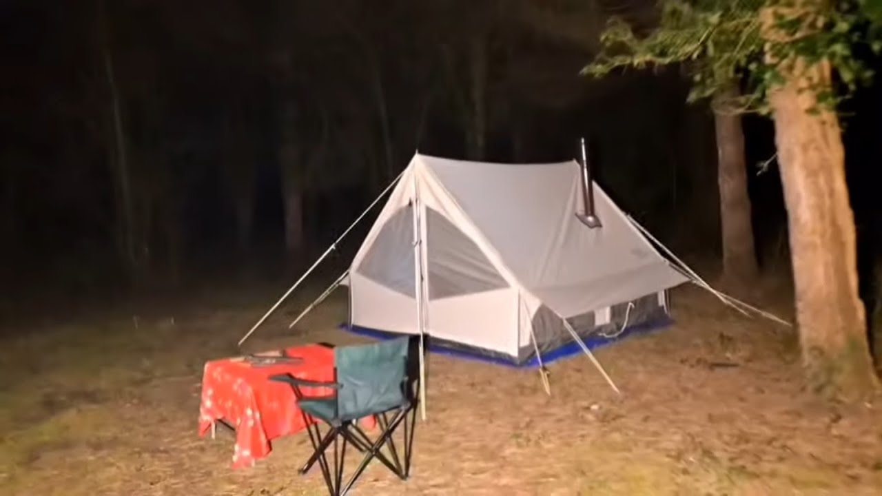 Issız ve karanlık ormanda tek başına kamp.#Odumak 7.8 tent