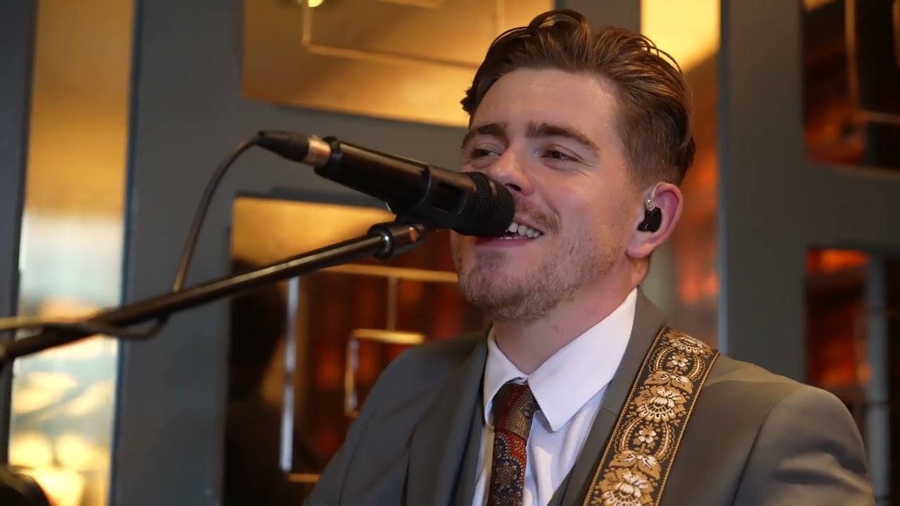 Still into you - Paramore Cover (Kraken Weddings)