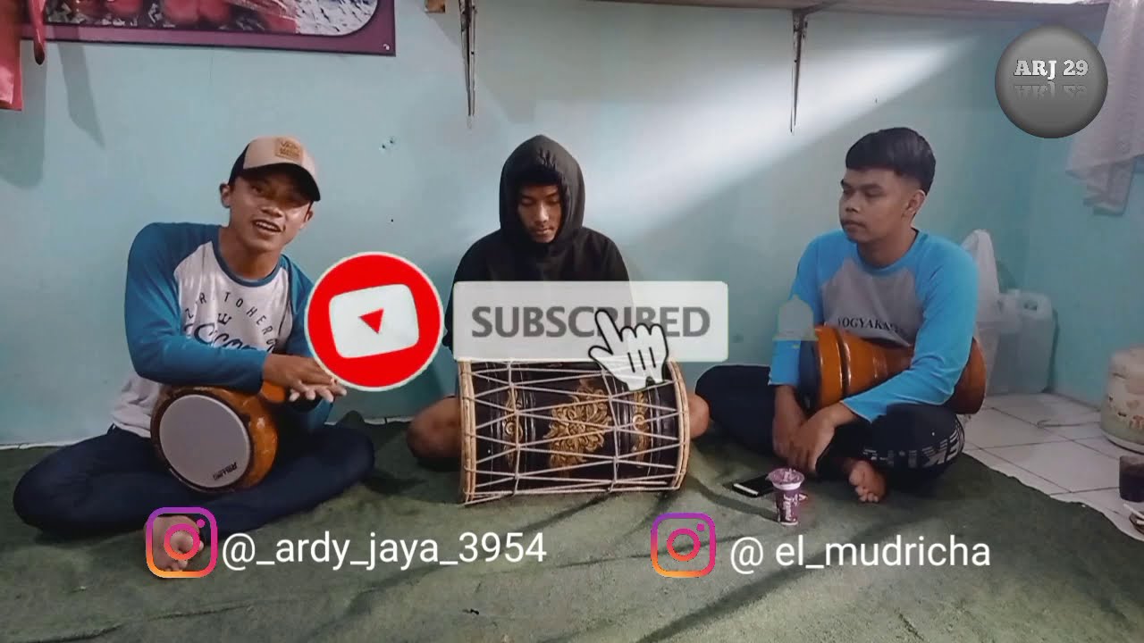 Cara penggabungan Pukulan Zapin dasar (Hajir, Dumbuk 1, Dumbuk 2).