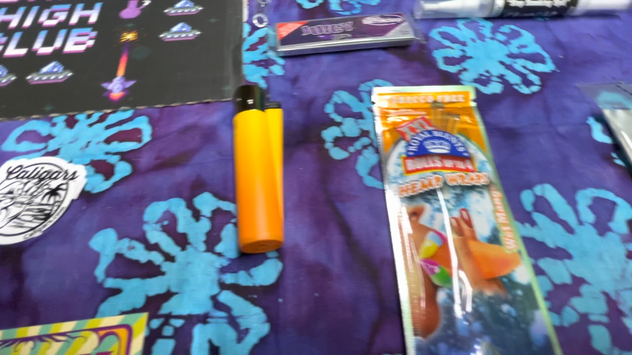 Daily High Club April 2021 box