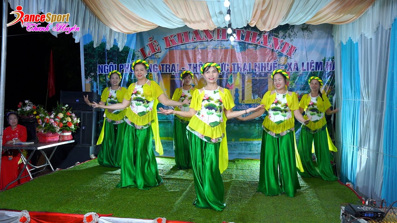 Cô Đôi Thượng Ngàn - CLB Dân Vũ  Văn Lâm 1