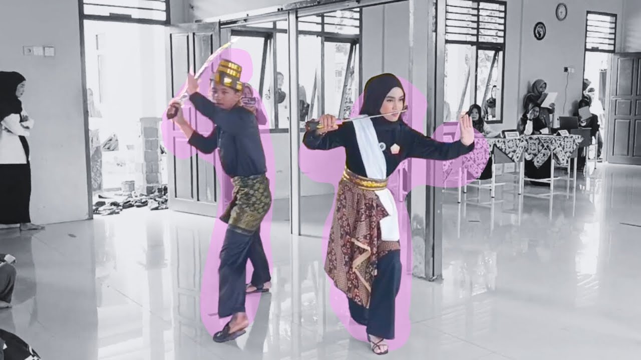 FASHION SHOW PAHLAWAN BERPASANGAN | CUT NYAK DIEN DAN TENGKU UMAR | SMAN 1 SUBI 