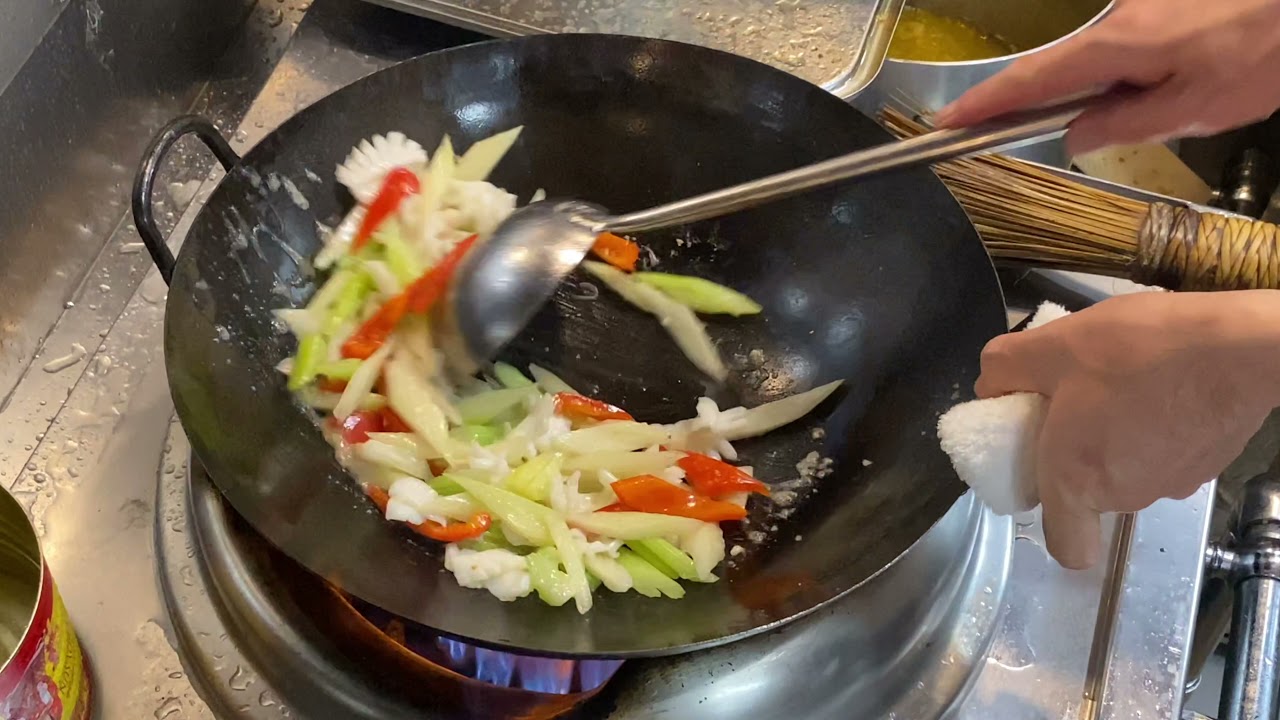 西芹炒鱿鱼