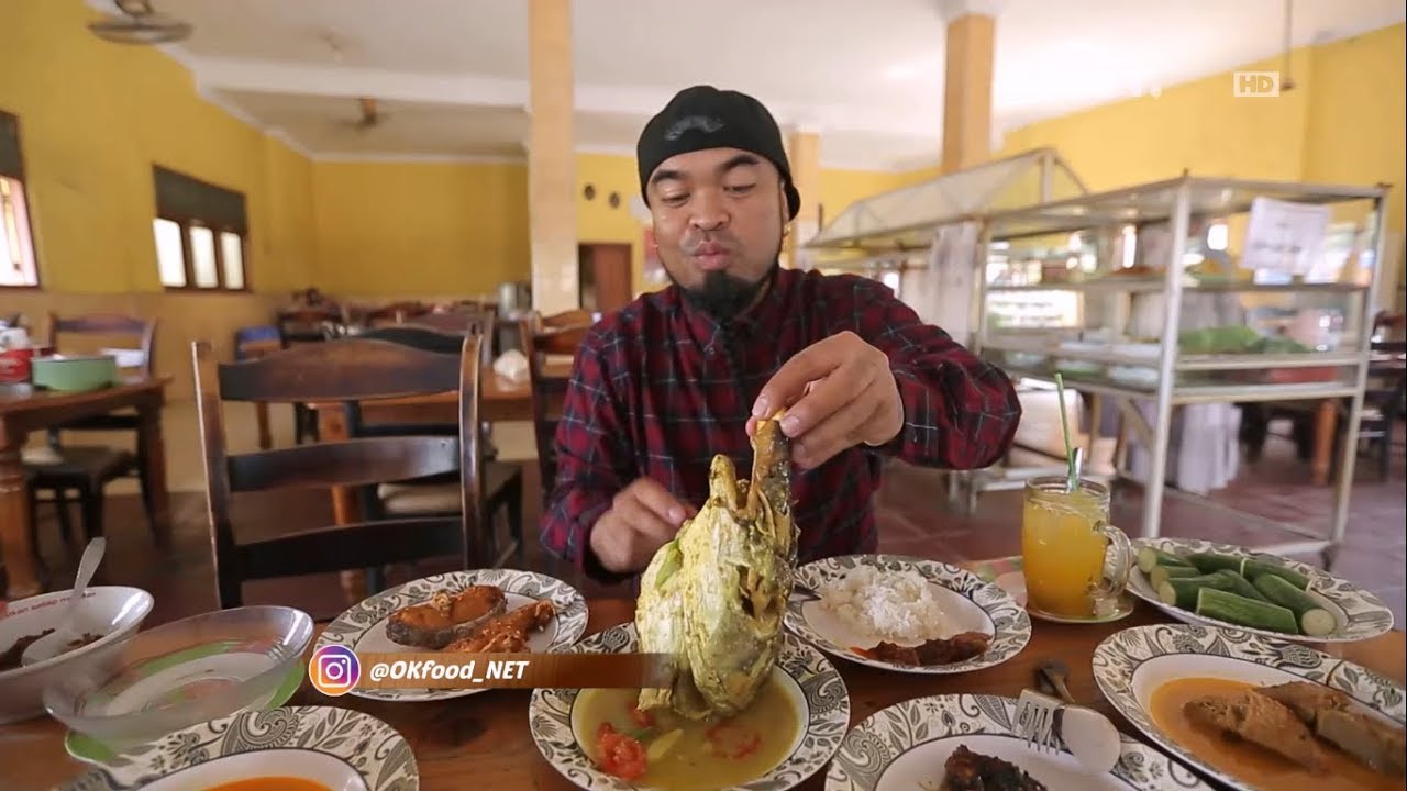 Keistimewaan Makanan Kepala Manyung di Tempat Pemberhentian Indramayu