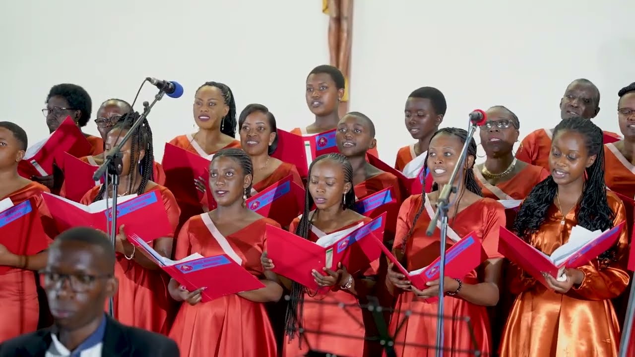 Igisingizo cya Bikiramariya - kuva kera nkivuka | By Chorale Misericordia. Akarusho kacu mu ijuru!!!
