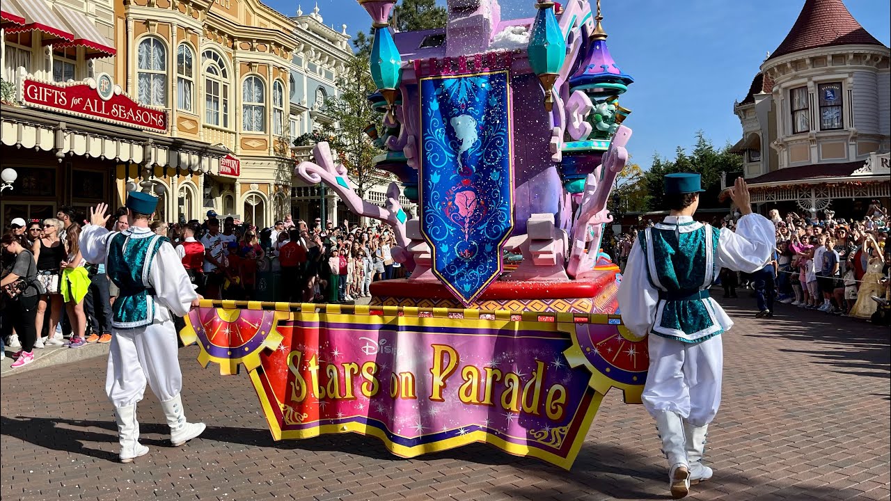 Disney Stars On Parade - Disneyland Paris