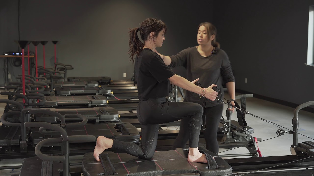 Lagree Fitness Method - Super Lunge