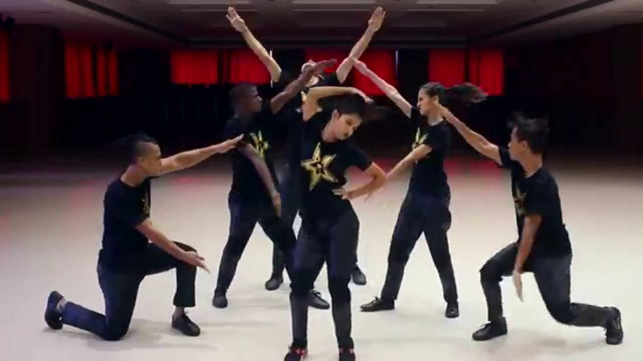 FAM.O.U.S Crew | Dola Re Dola | Full Performance |