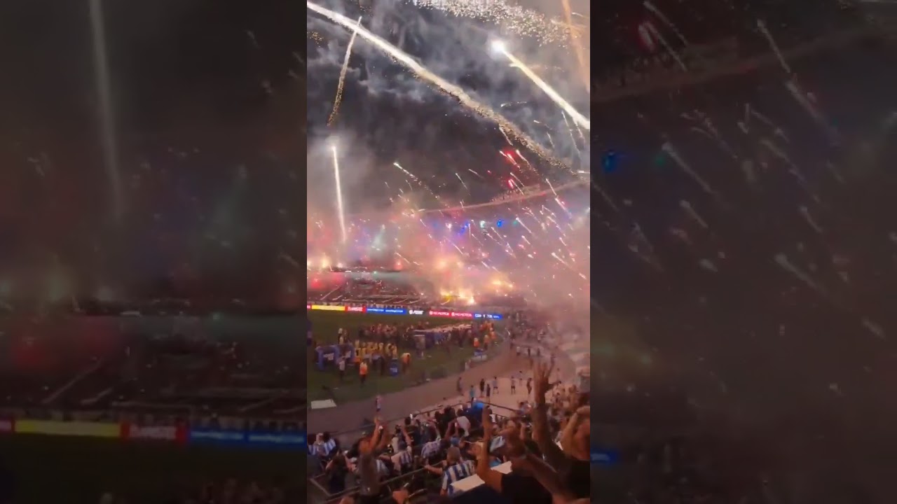 BRUTAL PYRO-SHOW: Racing fans AMAZING fireworks #argentina #shorts #footballpassion