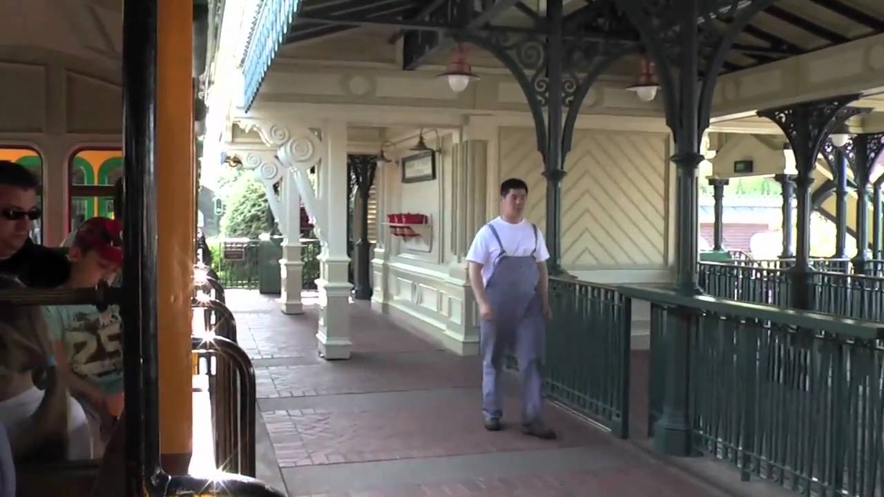 Disneyland Paris: Disneyland Railroad Part 1