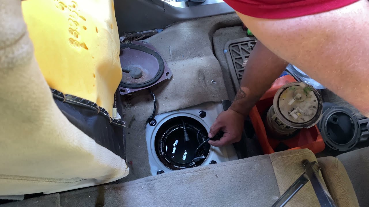 2006 Nissan Murano Fuel - Using J-46211 tool