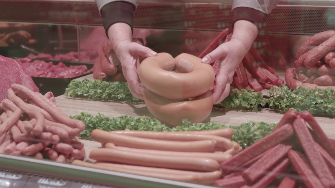 Herstellung Schinkenfleischwurst im Ring bei RASTING