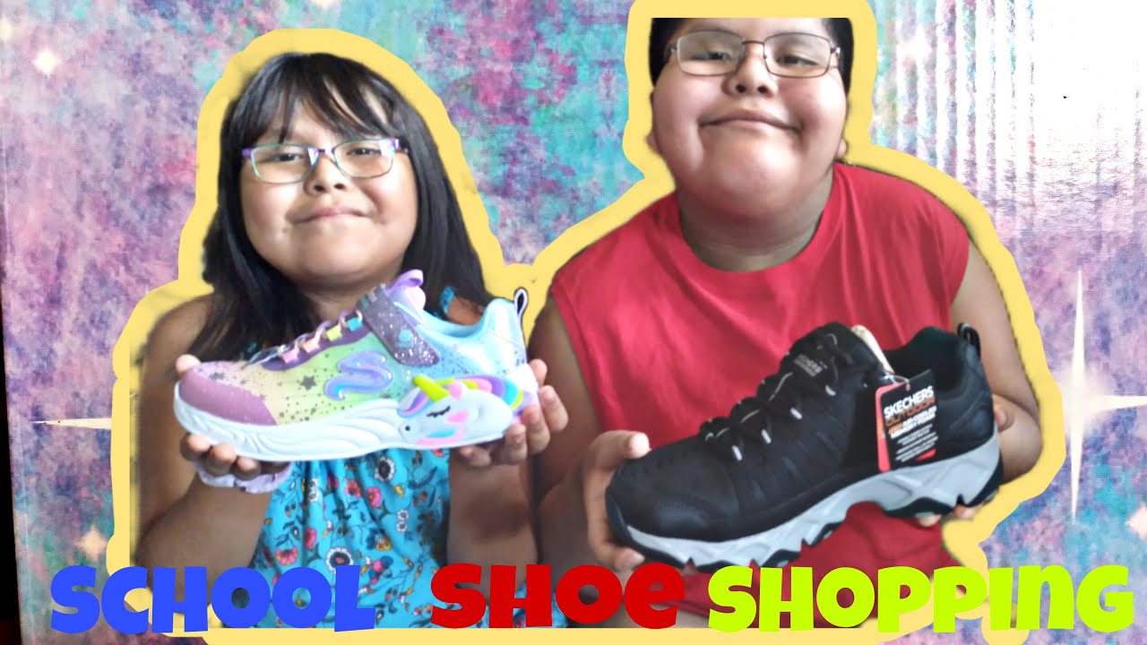 We are going back to school shoe shopping 😊🛍️
