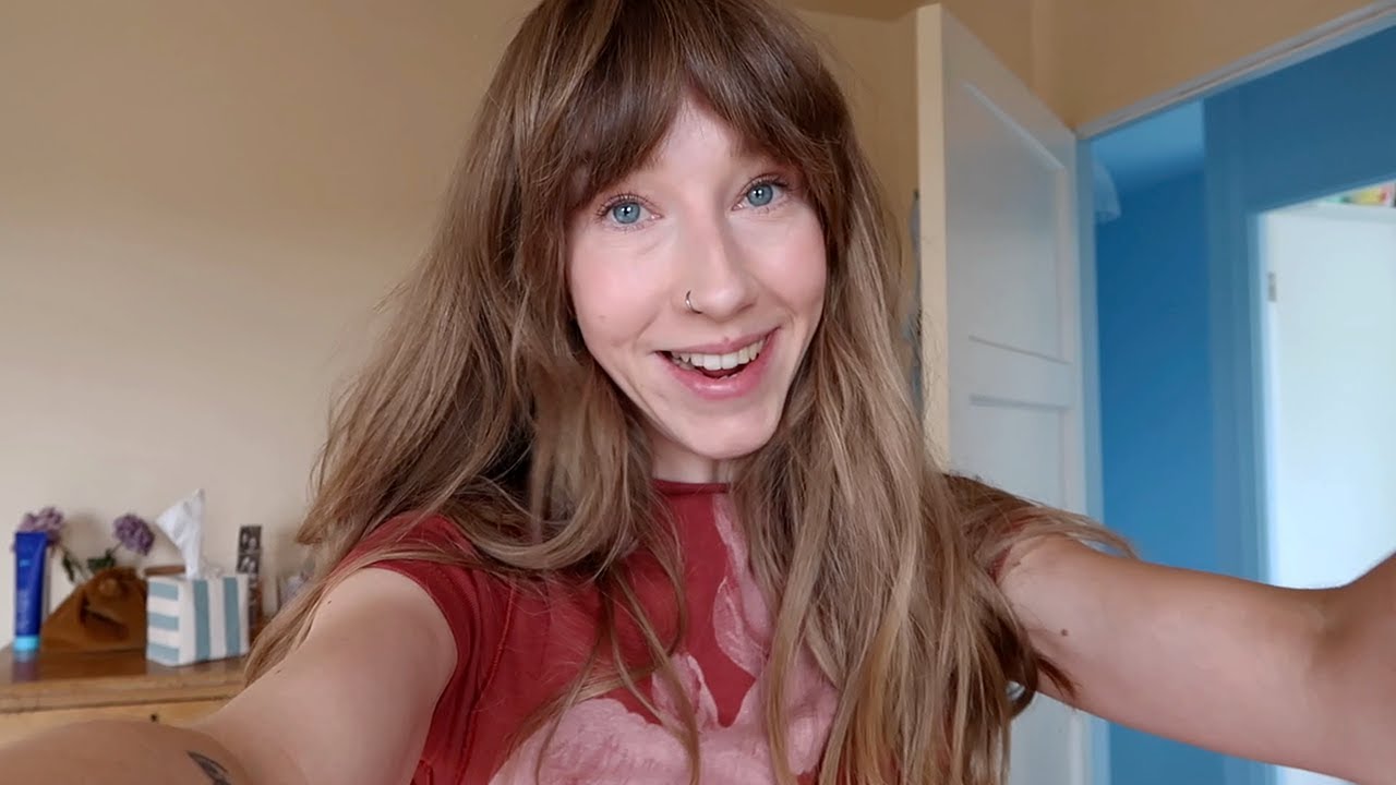 cosy july vlog ☁️ knitting projects, coffee dates + delilah's birthday presents!