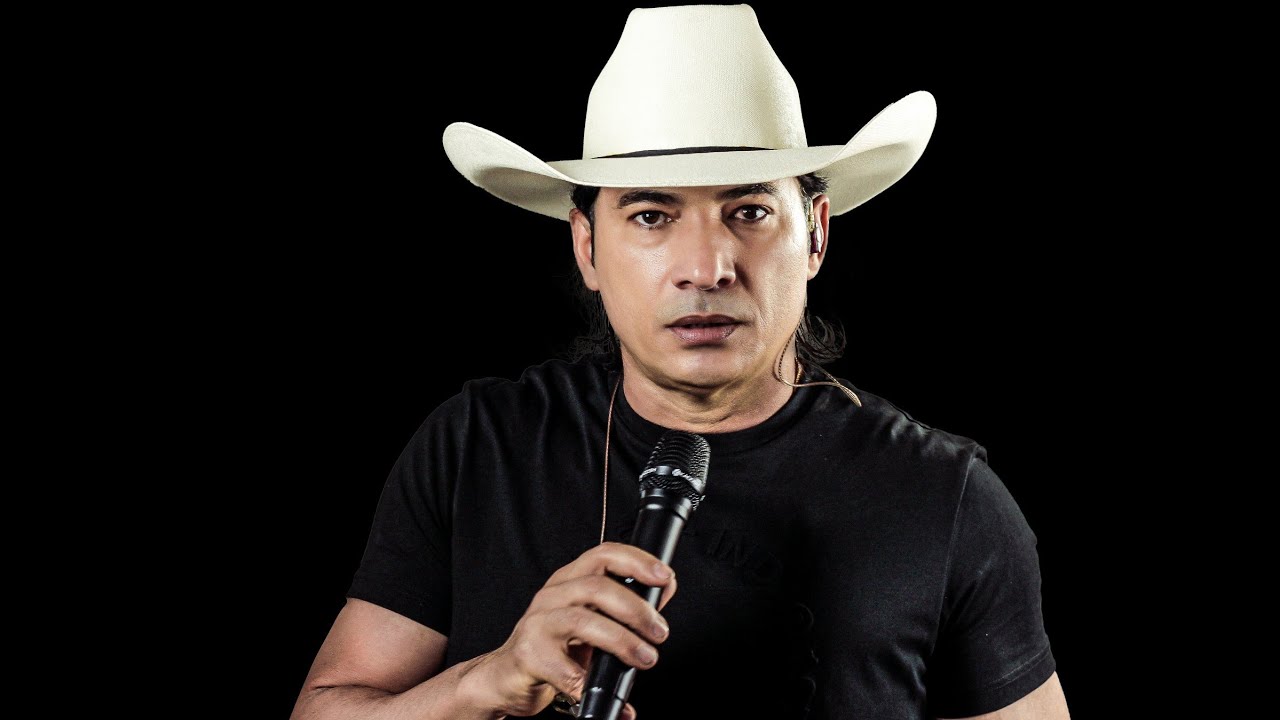 #barquinhadeouro #show #cowboy #forró #fest Barquinha de Ouro Nilson Rodrigues Versos e forró.