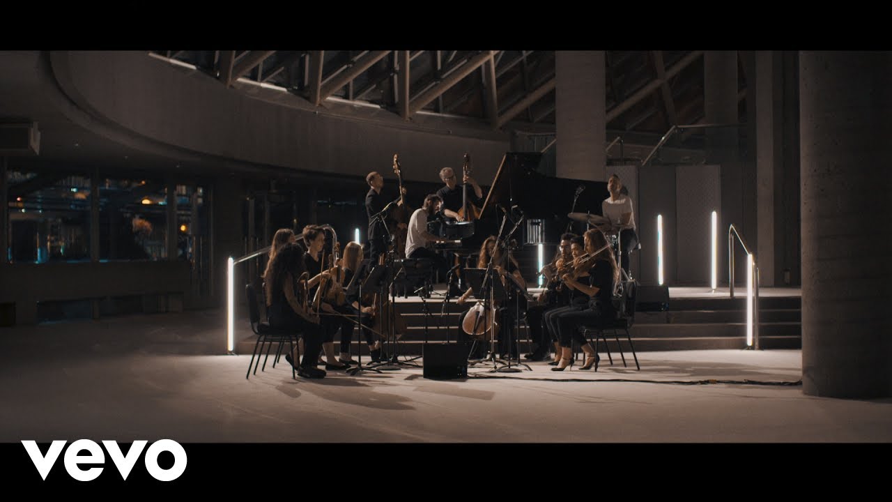 Leif Vollebekk - Transatlantic Flight (Roy Thomson Hall’s VARIATIONS Series)
