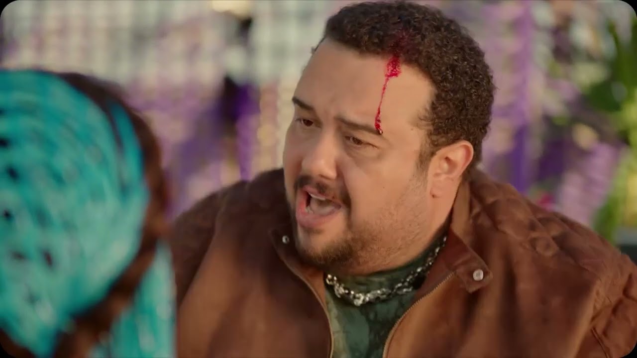 ضربـ ت أبنها بالسكـ ينة في وشه.. شديدة ممكن تعمل إي حاجة عشان توصل للي هي عاوزة🔥😯#العتاولة2