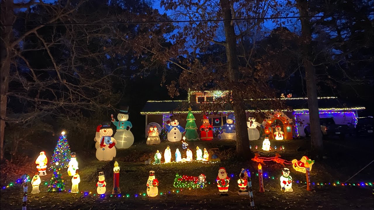 Christmas display 2025 full in depth walkthrough (talking) 