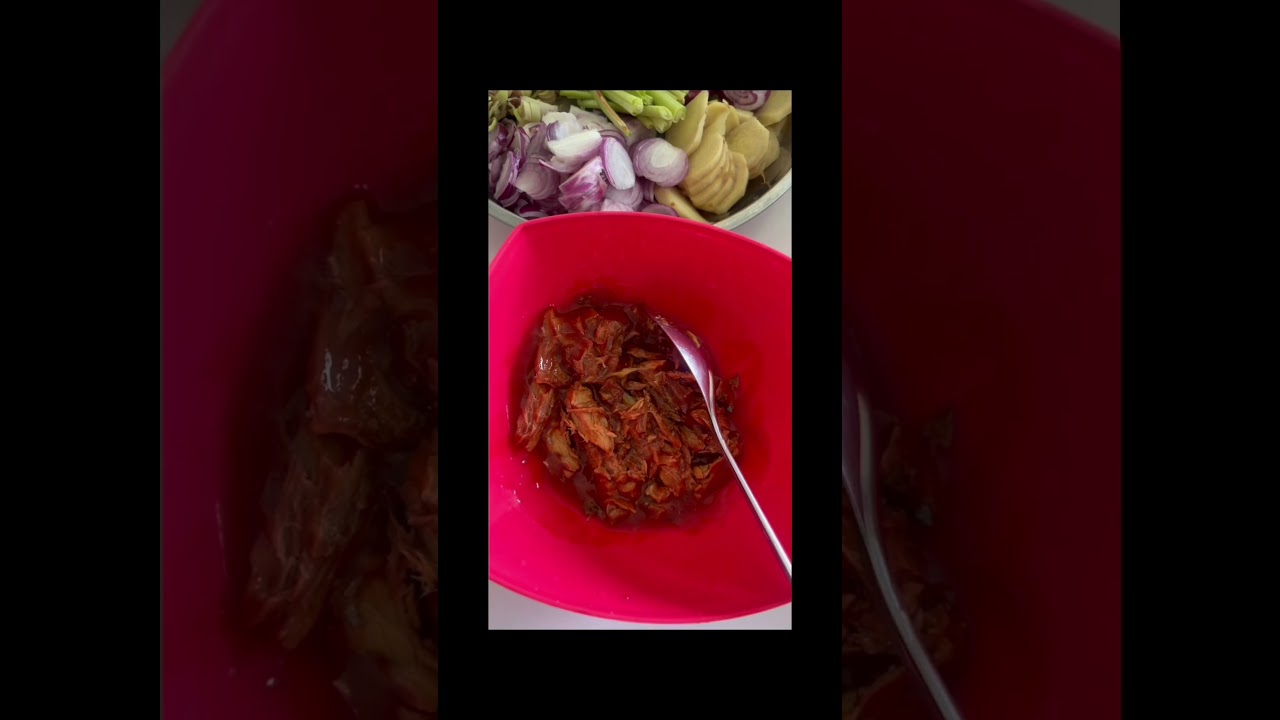Burmese Mont Hin Gar( မြန့်ဟင်းခါး) #cooking #food #monthingar #yummy