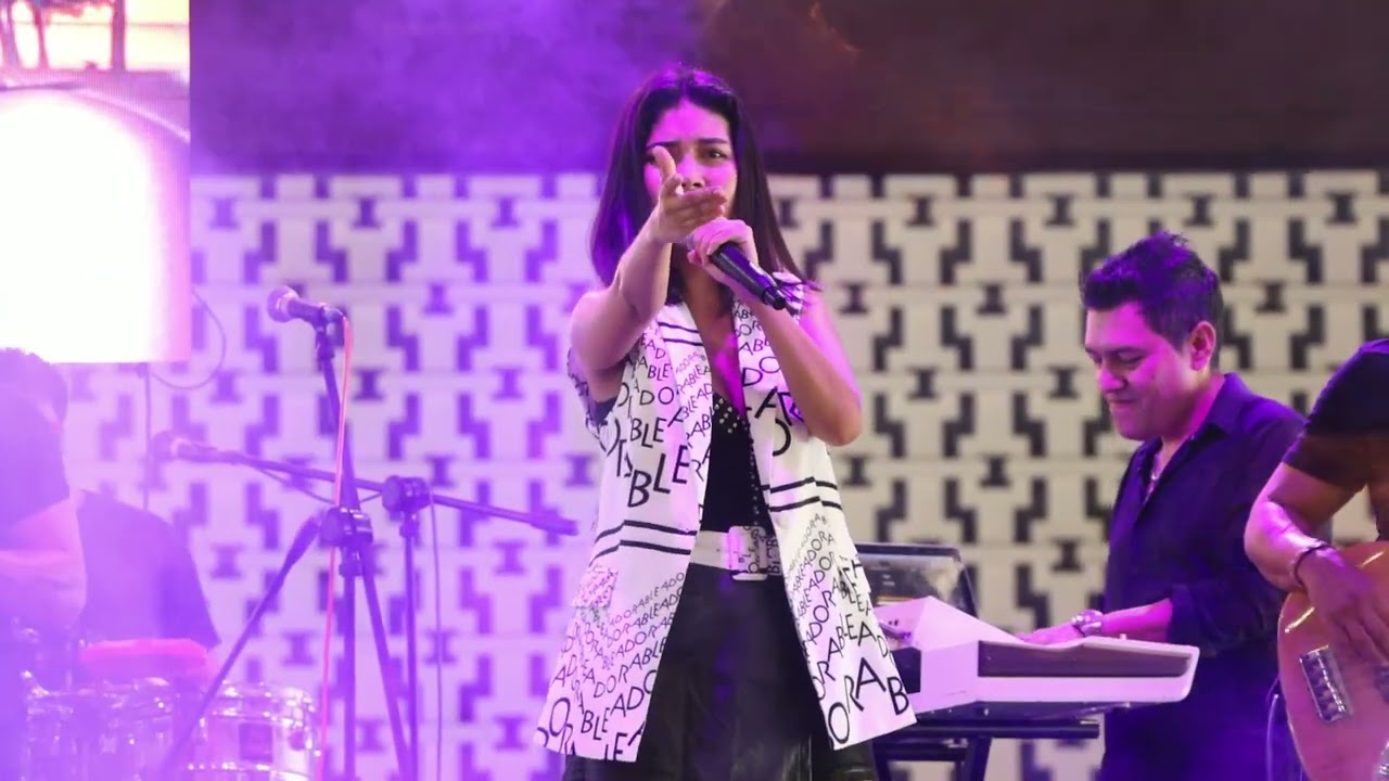 Tributo a Marco Antonio Solis y Marisela · Isaveli Laina