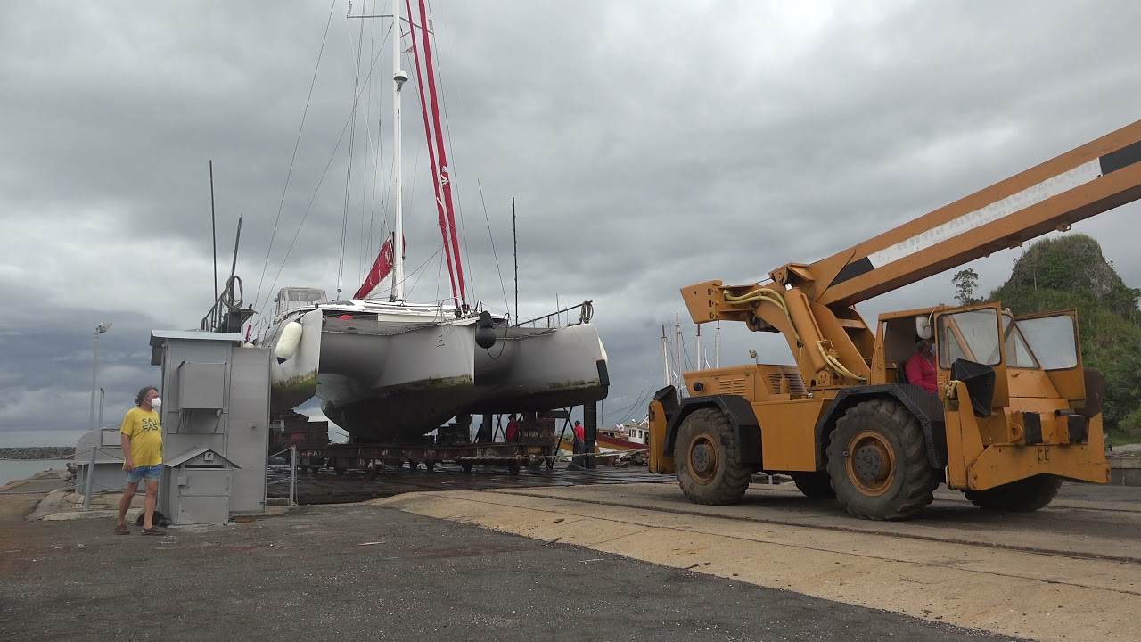 Neel 51 Trimaran SAN Shiplift in Vacamonte Panama