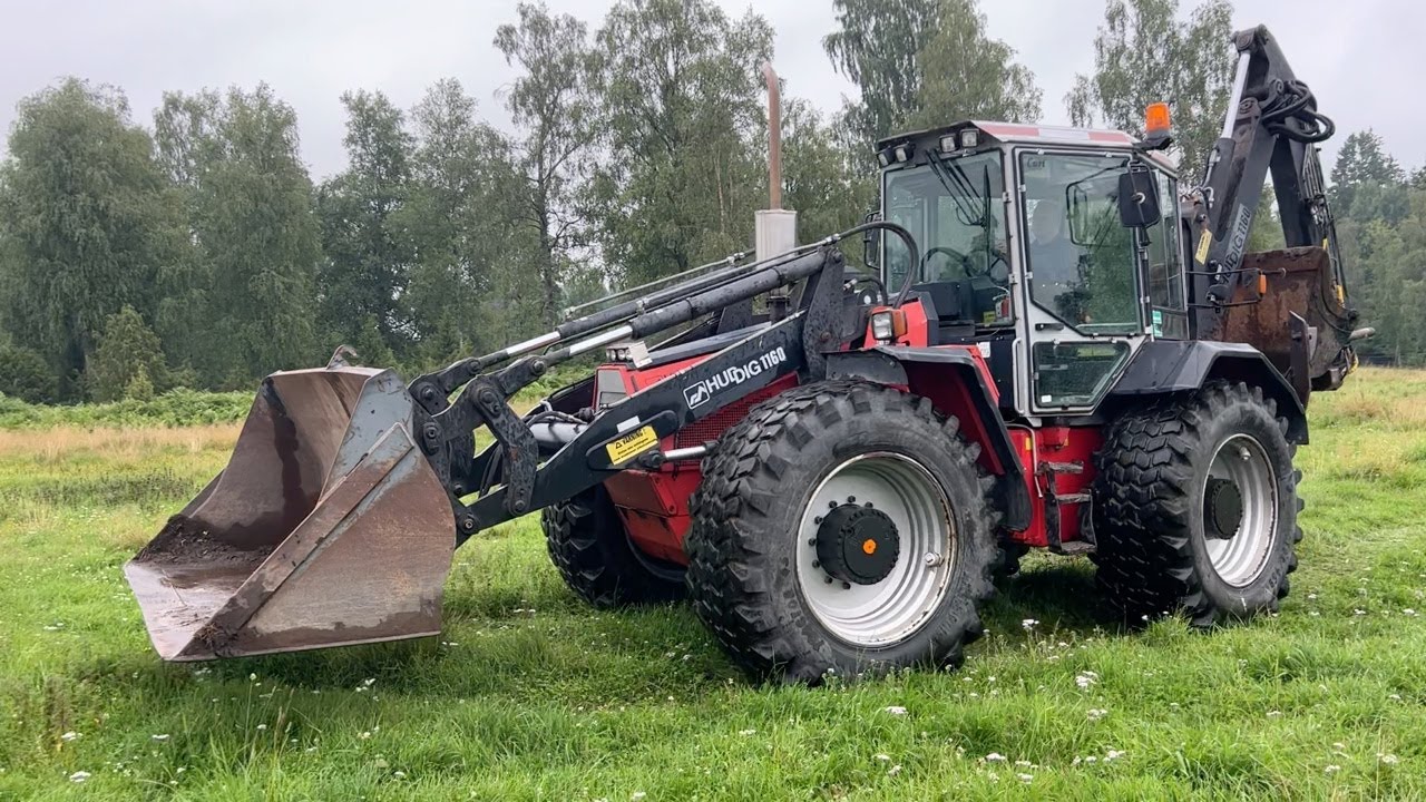 Köp Grävlastare Huddig 1160 med Tiltrotator och flera skopor på Klaravik