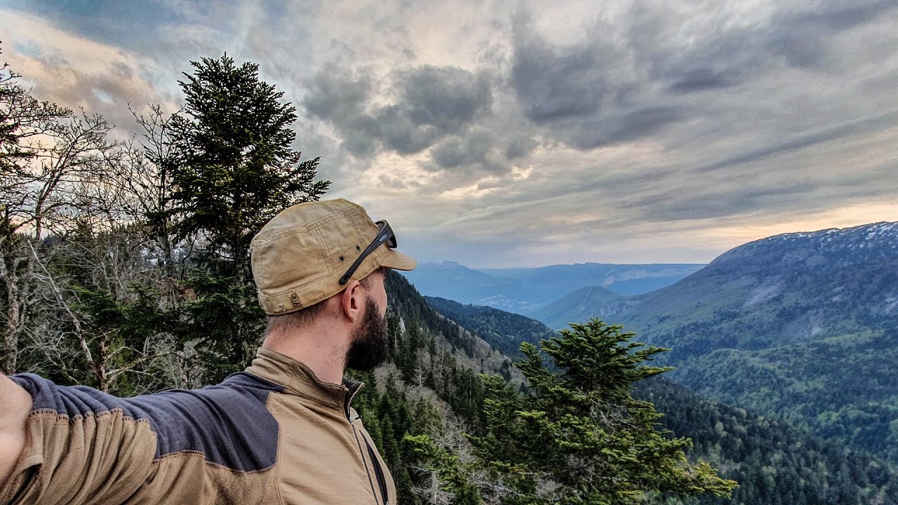 Une nuit seul en montagne à la belle étoile. Bivy mai 2019