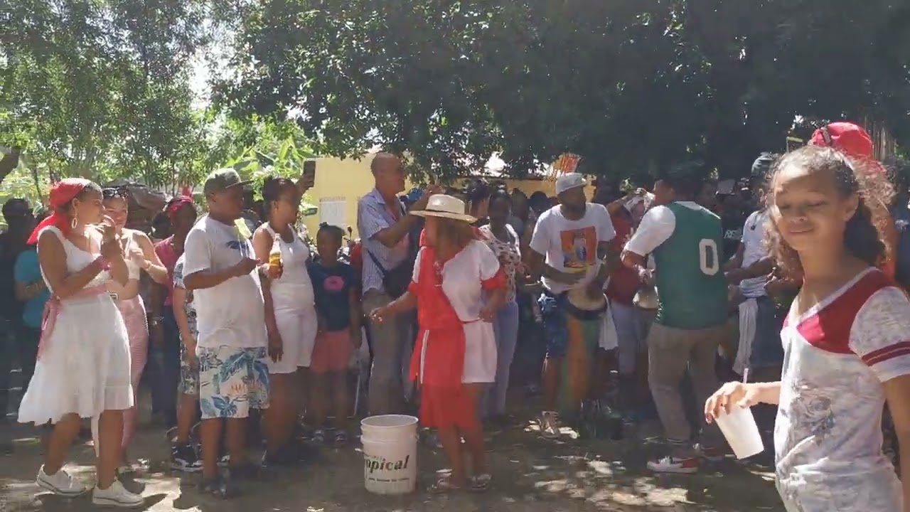 toque de Atabales en la fiesta de San pedro y San Pablo en Peravia